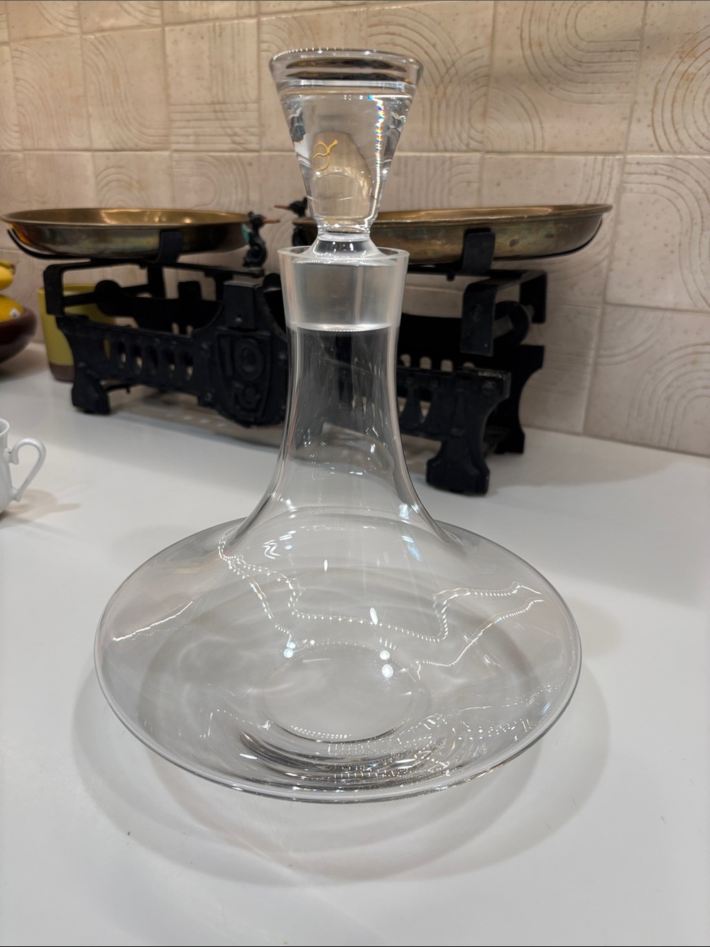 Williams Sonoma Clear Glass Wine Decanter with Stopper
